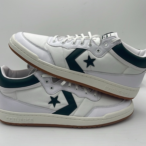 Converse Men’s Sneakers 166247C
FASTBREAK PRO MID WHITE/DEEP EMERALD/GUM - Picture 12 of 16